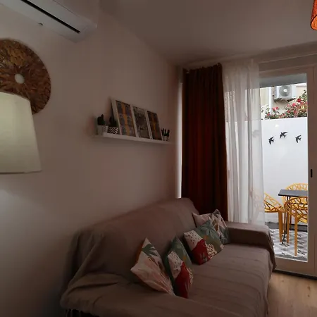 Giraffe House Apartment *